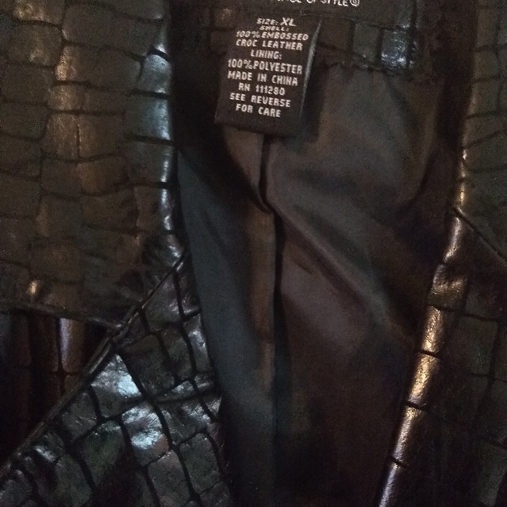 Leather jacket - Picture 4 of 5